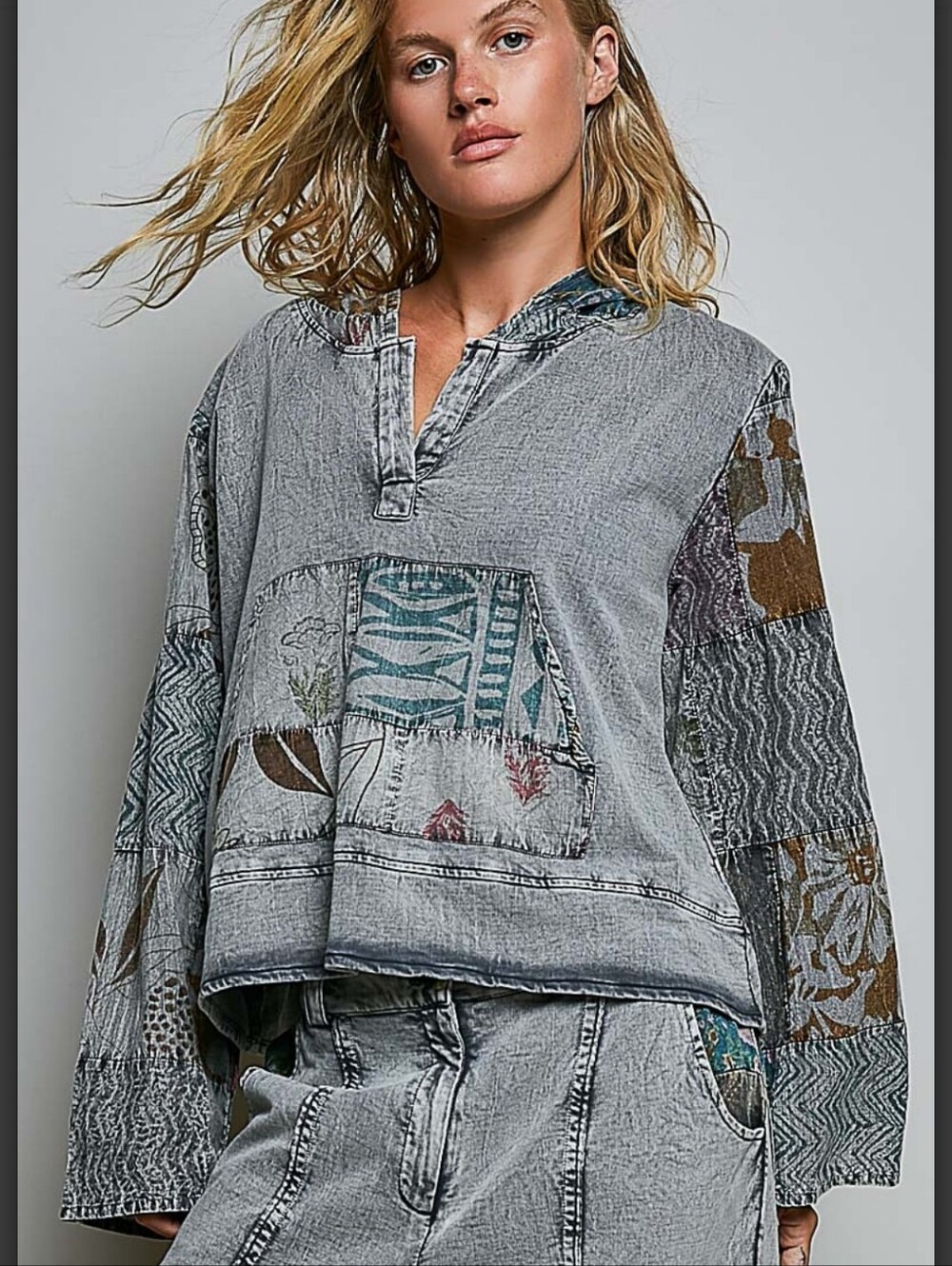 #1918 POL Gypsy Soul Patchwork Pullover – Washed Charcoal